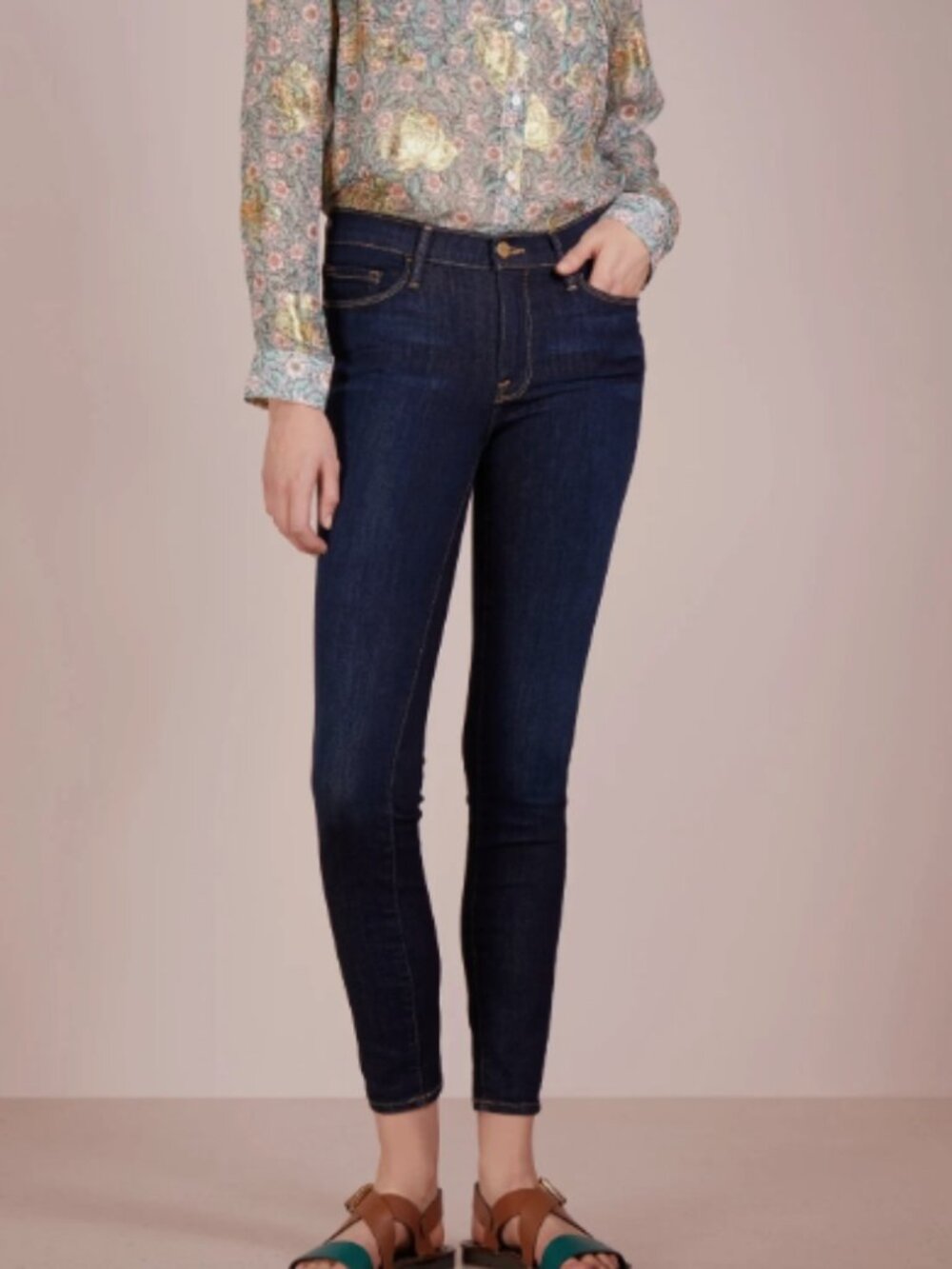 FRAME Jeans Skinny Fit Denim Size 25- MSRP $128